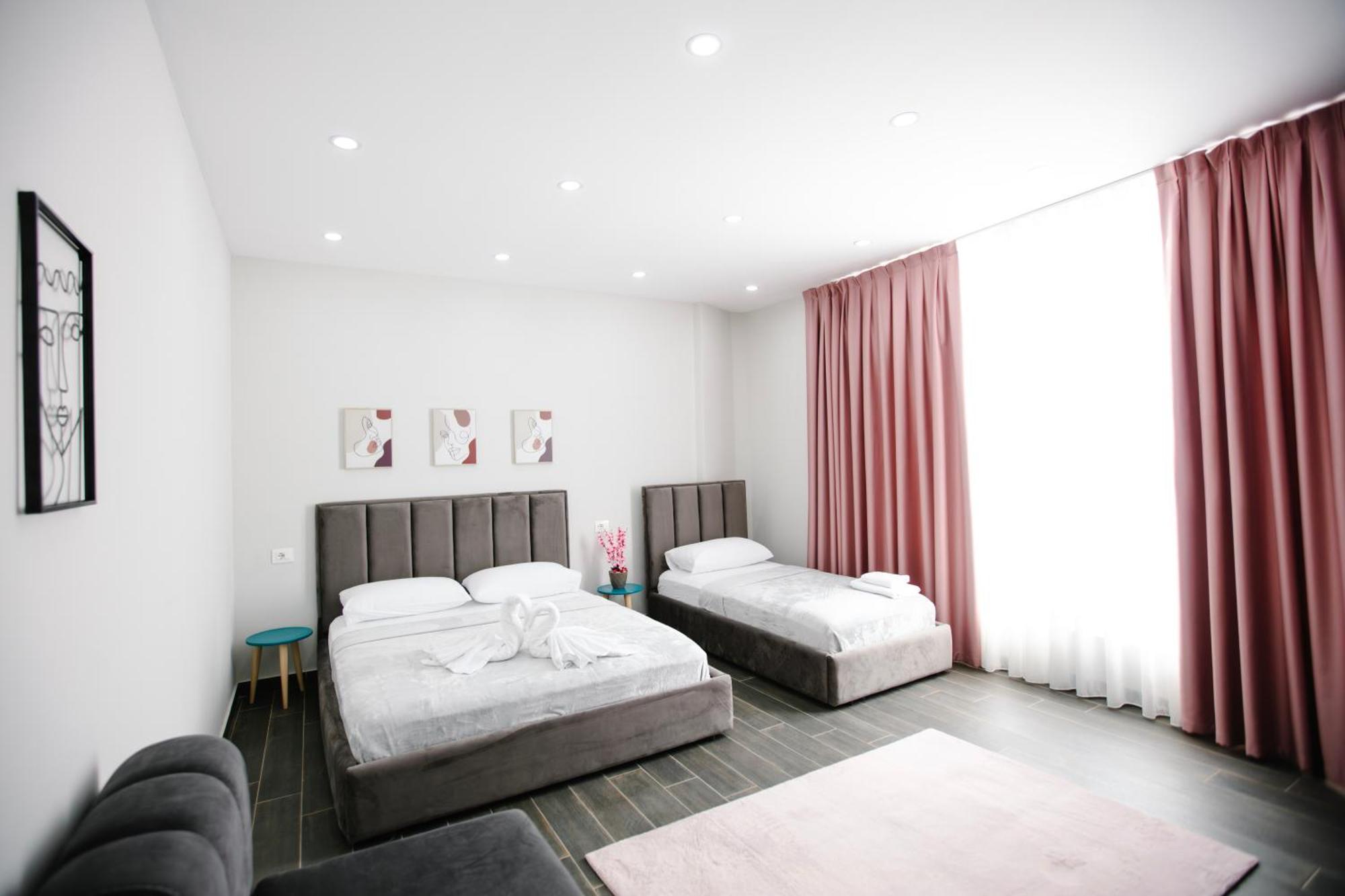 Andor Luxury Hotel & Duplex Kryemëdhej Εξωτερικό φωτογραφία