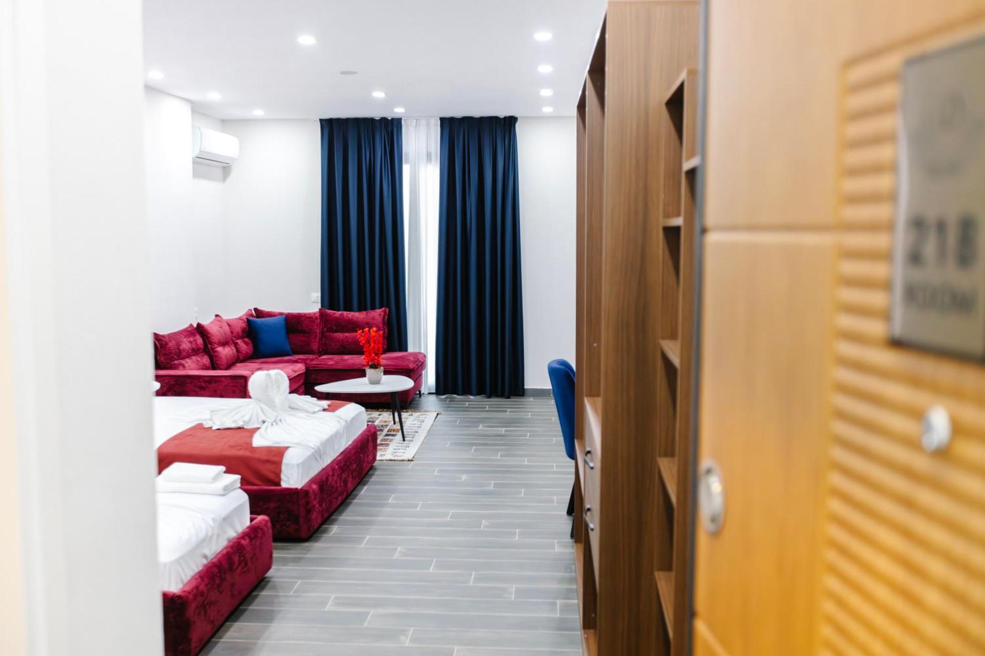 Andor Luxury Hotel & Duplex Kryemëdhej Εξωτερικό φωτογραφία